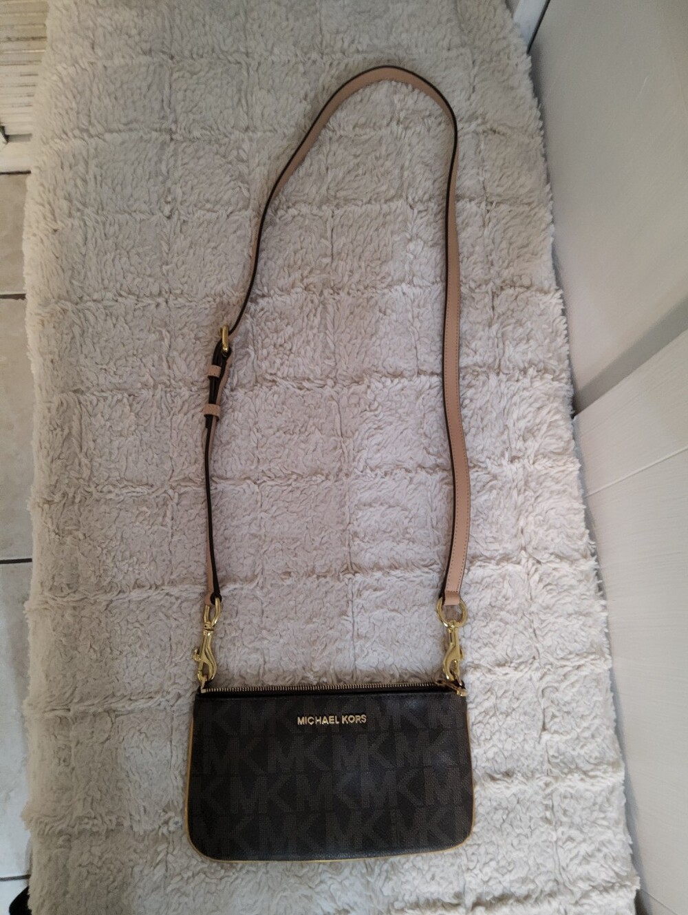 Michael Kors Signature Crossbody Bag in Brown & Tan